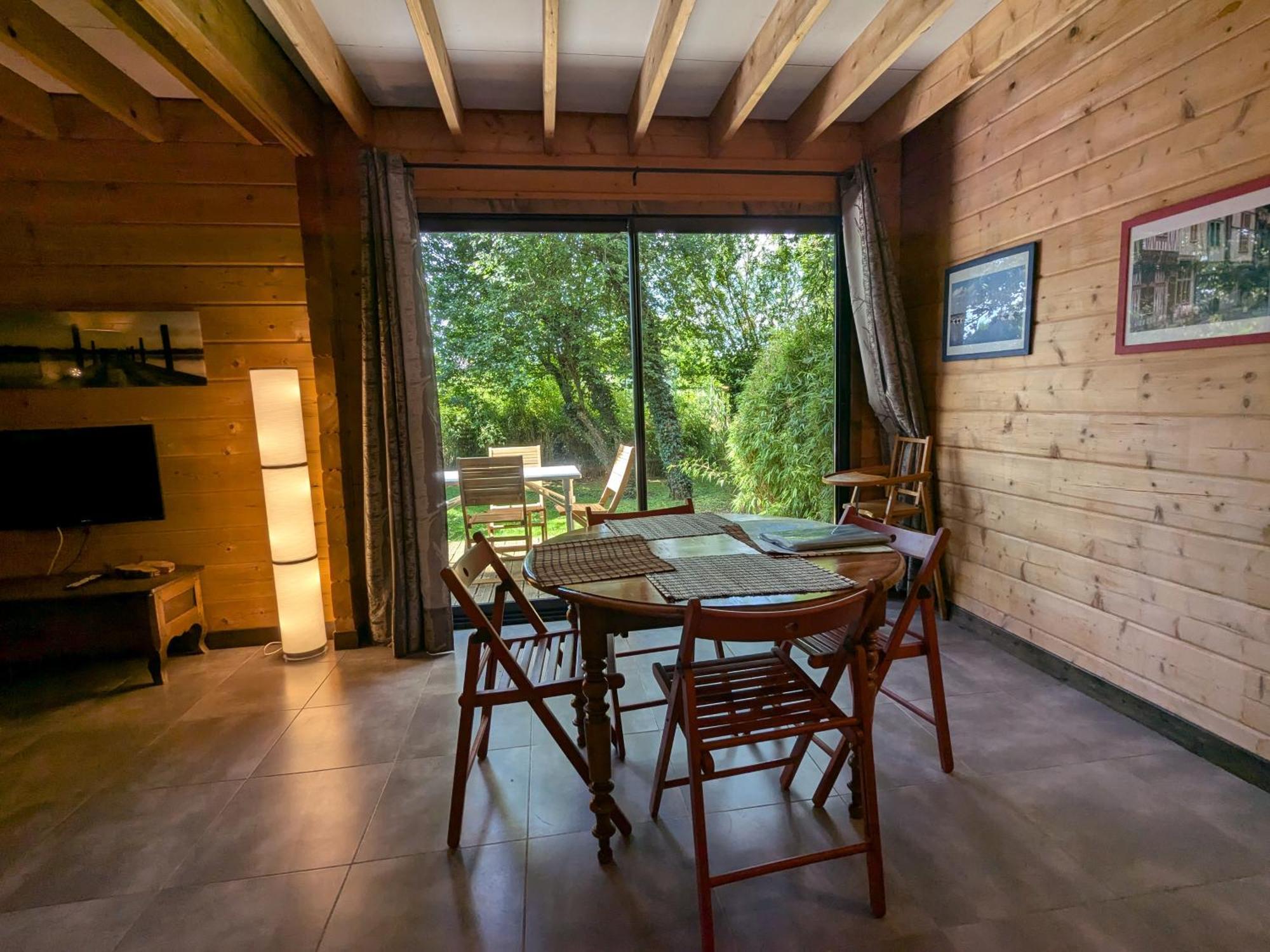 Les Chalets Aux Gites D'Orient Géraudot Εξωτερικό φωτογραφία